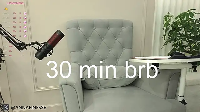 Snapshot of mistress_anna_dame chatting on 02.20.25 mistress anna dame online show from 02.20.25