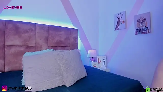 isabella whiithe online show from 01.28.25