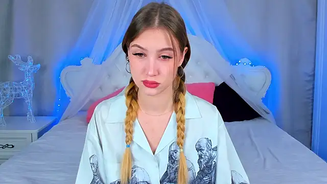 VitalinaBlue online show from 11.29.25