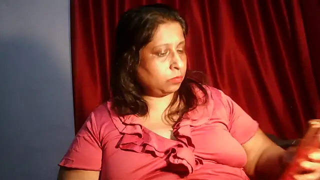 Snapshot of raniofsex02 chatting on 04.17.26 raniofsex02 online show from 04.17.26