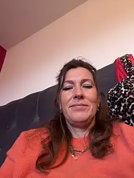 Lwhite1 online show from 02.18.26