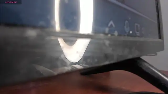 evelyn 23 online show from 11.12.25