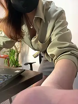 Snapshot of Annabody chatting on 03.20.25 Annabody online show from 03.20.25