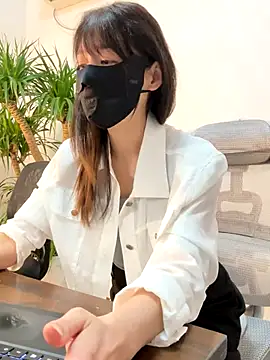 Snapshot of Annabody chatting on 11.06.25 Annabody online show from 11.06.25