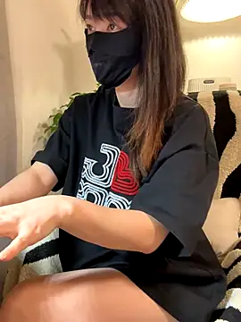 Snapshot of Annabody chatting on 11.28.25 Annabody online show from 11.28.25