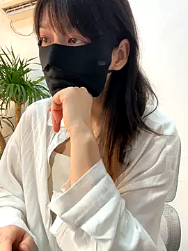 Snapshot of Annabody chatting on 12.22.25 Annabody online show from 12.22.25