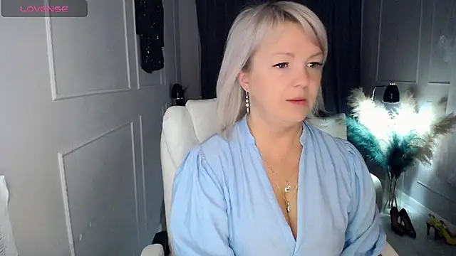 Juarnea online show from 04.07.26