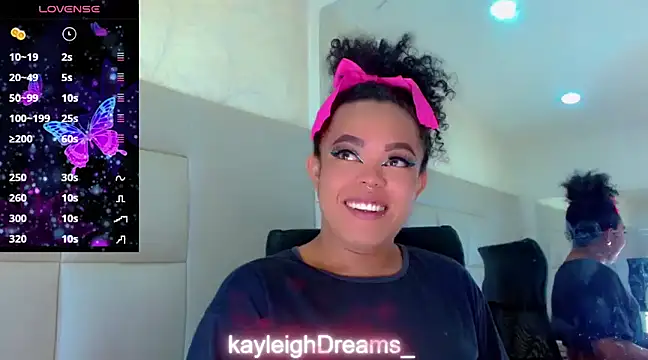 KayleighDreams  online show from 02.22.25