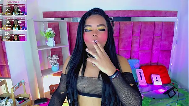 Snapshot of KayleighDreams_ chatting on 06.30.26 KayleighDreams online show from 06.30.26