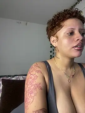 Charlotee  online show from 04.15.26