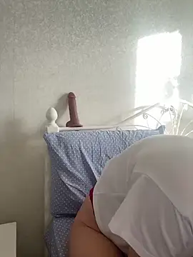 BeatriceTender online show from 02.20.25