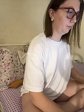 BeatriceTender online show from 11.12.25