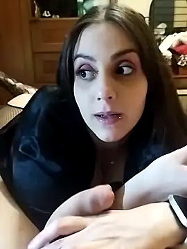 Snapshot of Sexycouplexxx69 chatting on 01.05.25 Sexycouplexxx69 online show from 01.05.25