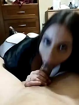 Snapshot of Sexycouplexxx69 chatting on 02.10.25 Sexycouplexxx69 online show from 02.10.25