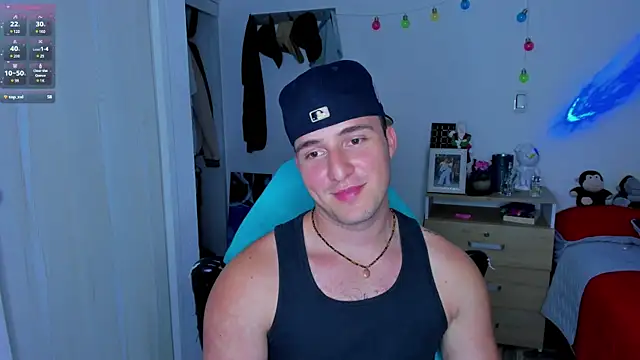 Snapshot of liam_oficial02 chatting on 01.11.25 liam oficial02 online show from 01.11.25