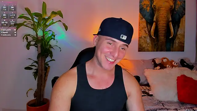 Snapshot of liam_oficial02 chatting on 02.25.25 liam oficial02 online show from 02.25.25