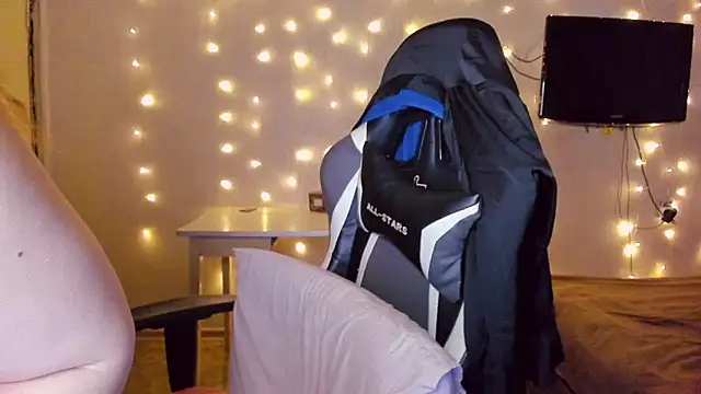 Milafoxxxy online show from 02.14.25