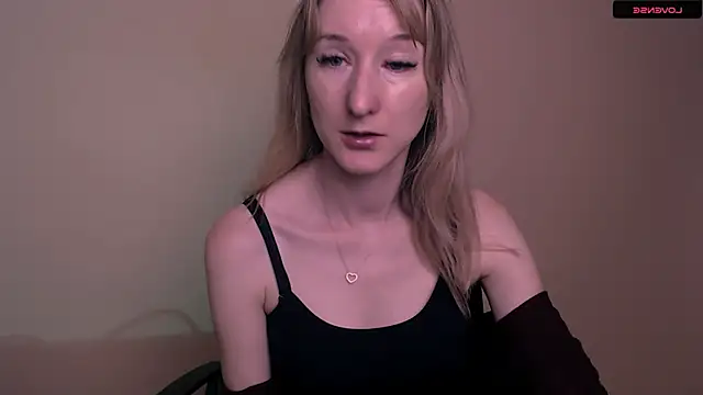 Snapshot of AmandaSell chatting on 06.11.26 AmandaSell online show from 06.11.26