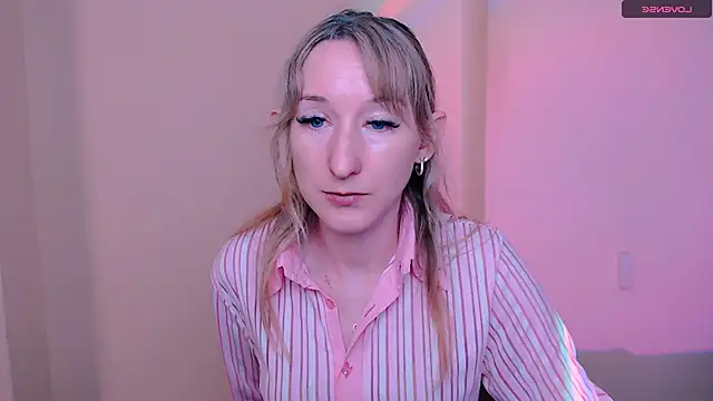 Snapshot of AmandaSell chatting on 06.12.26 AmandaSell online show from 06.12.26