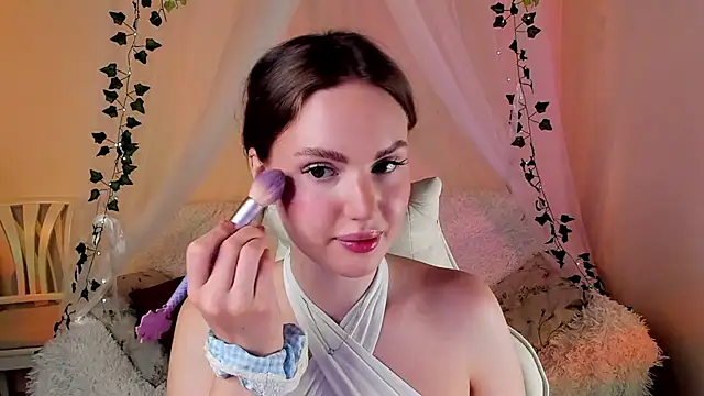 MishkaMe online show from 11.04.25