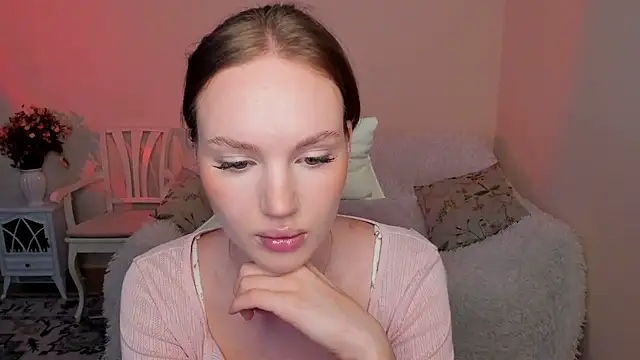 Snapshot of MishkaMe chatting on 07.21.26 MishkaMe online show from 07.21.26