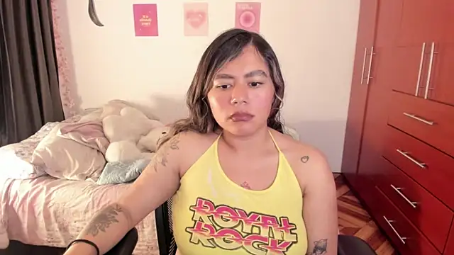 StephaniFox online show from 11.18.25