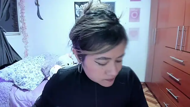 StephaniFox online show from 04.07.26