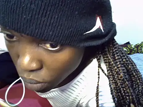 Snapshot of heather_savage chatting on 09.24.25 heather savage online show from 09.24.25