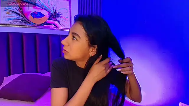 Snapshot of Tamaraakins chatting on 09.10.25 Tamaraakins online show from 09.10.25