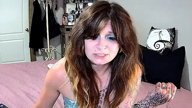 ZeelaXoXo online show from 04.05.26