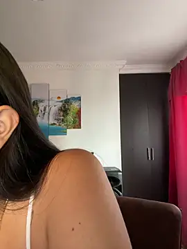 Kimmymadison- online show from 03.17.26