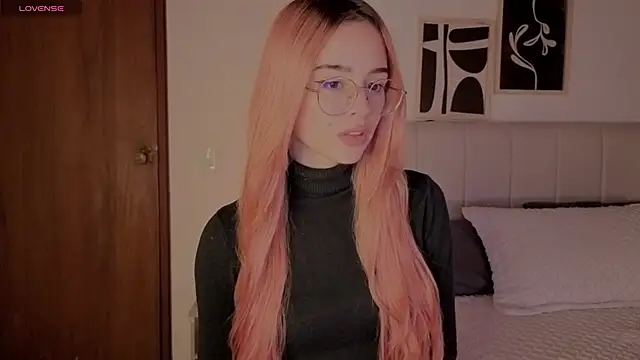 Roxxy mora online show from 02.02.26