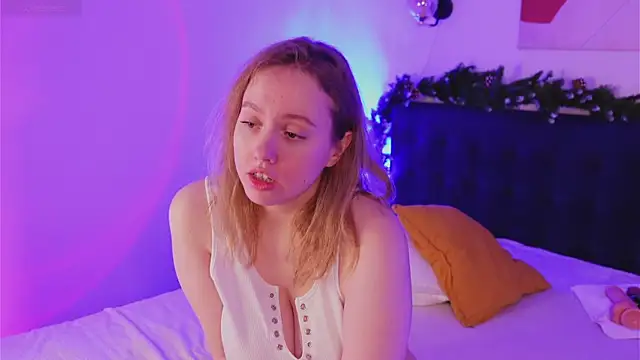 Snapshot of MrsPrude chatting on 12.22.24 MrsPrude online show from 12.22.24