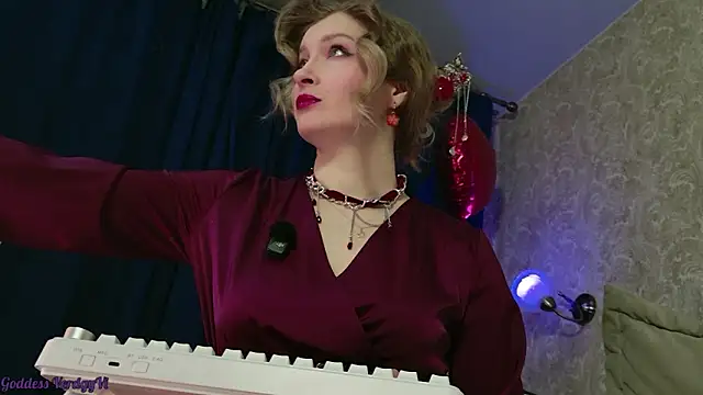 Snapshot of VerdgyMiller chatting on 02.14.26 VerdgyMiller online show from 02.14.26