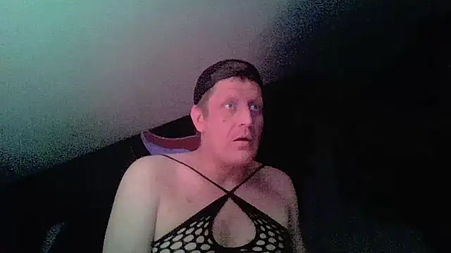 Snapshot of Bigthroaterboy chatting on 07.25.26 Bigthroaterboy online show from 07.25.26