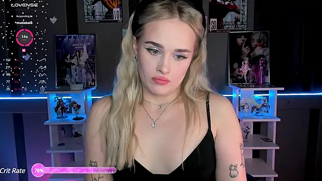 Snapshot of Ellen_Soft chatting on 12.21.24 Ellen Soft online show from 12.21.24