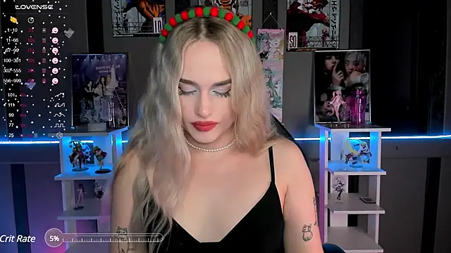 Snapshot of Ellen_Soft chatting on 12.25.24 Ellen Soft online show from 12.25.24