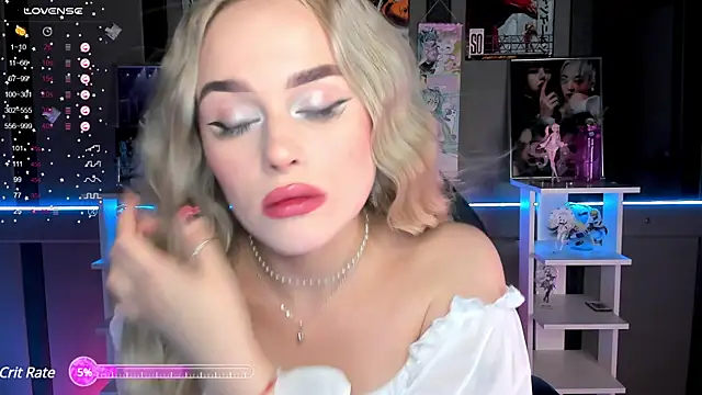 Snapshot of Ellen_Soft chatting on 01.05.25 Ellen Soft online show from 01.05.25