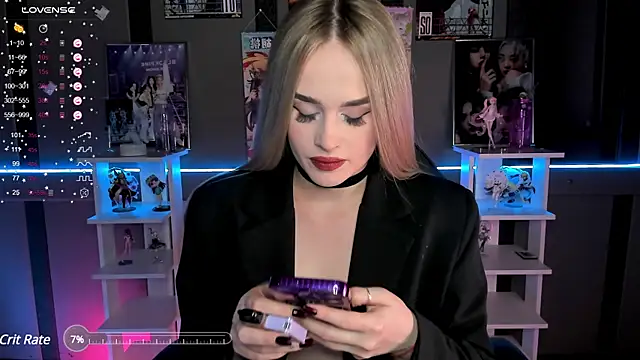 Snapshot of Ellen_Soft chatting on 01.06.25 Ellen Soft online show from 01.06.25