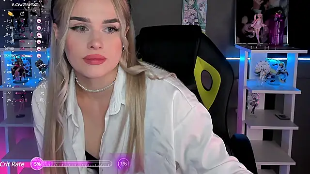 Snapshot of Ellen_Soft chatting on 01.17.25 Ellen Soft online show from 01.17.25