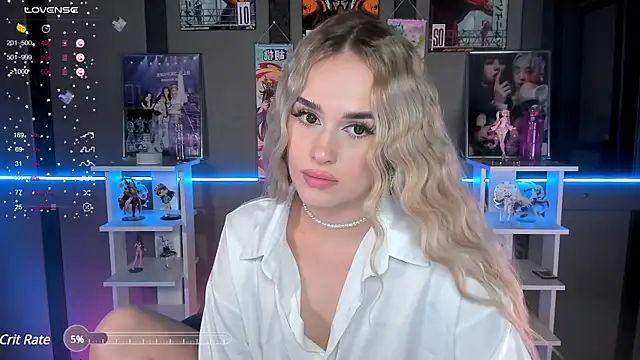 Snapshot of Ellen_Soft chatting on 02.07.25 Ellen Soft online show from 02.07.25