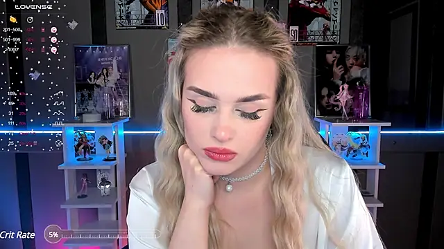 Snapshot of Ellen_Soft chatting on 03.19.25 Ellen Soft online show from 03.19.25