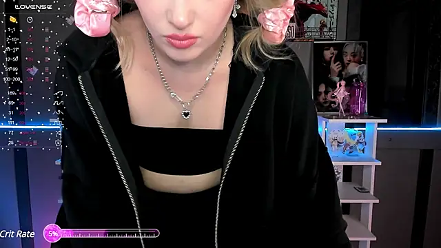 Snapshot of Ellen_Soft chatting on 03.22.25 Ellen Soft online show from 03.22.25