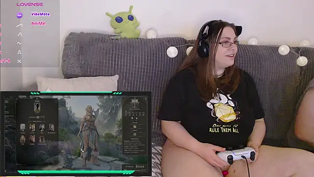 Snapshot of Colins_Pink_Room chatting on 12.19.24 Colins Pink Room online show from 12.19.24