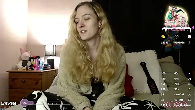 Snapshot of EllieeRose chatting on 01.10.25 EllieeRose online show from 01.10.25