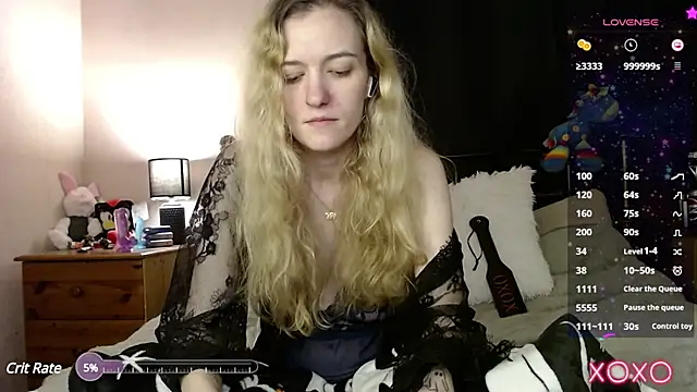 Snapshot of EllieeRose chatting on 02.09.25 EllieeRose online show from 02.09.25