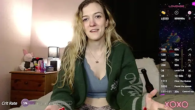 Snapshot of EllieeRose chatting on 03.21.25 EllieeRose online show from 03.21.25