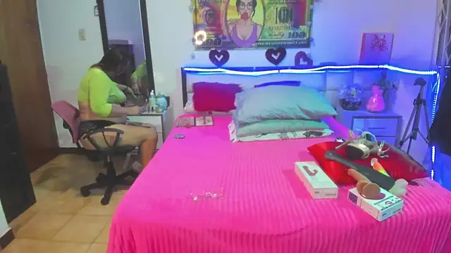 karenmilf 4 online show from 12.11.24