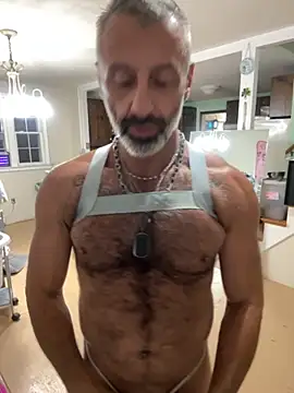 Snapshot of DaddySnowXX chatting on 09.20.25 DaddySnowXX online show from 09.20.25