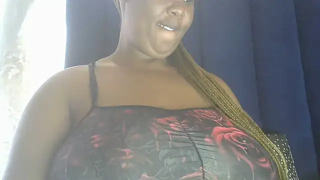Snapshot of NippleMilkXx chatting on 09.23.25 NippleMilkXx online show from 09.23.25